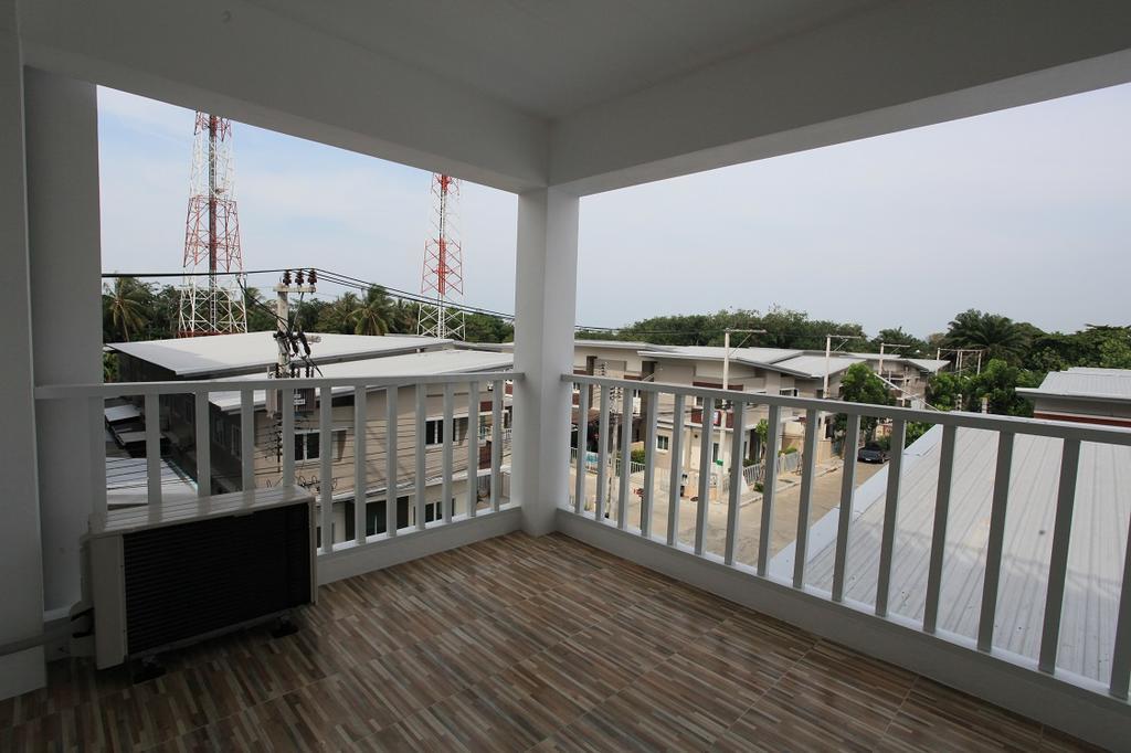 Living By Grace Si Sunthon Exterior foto